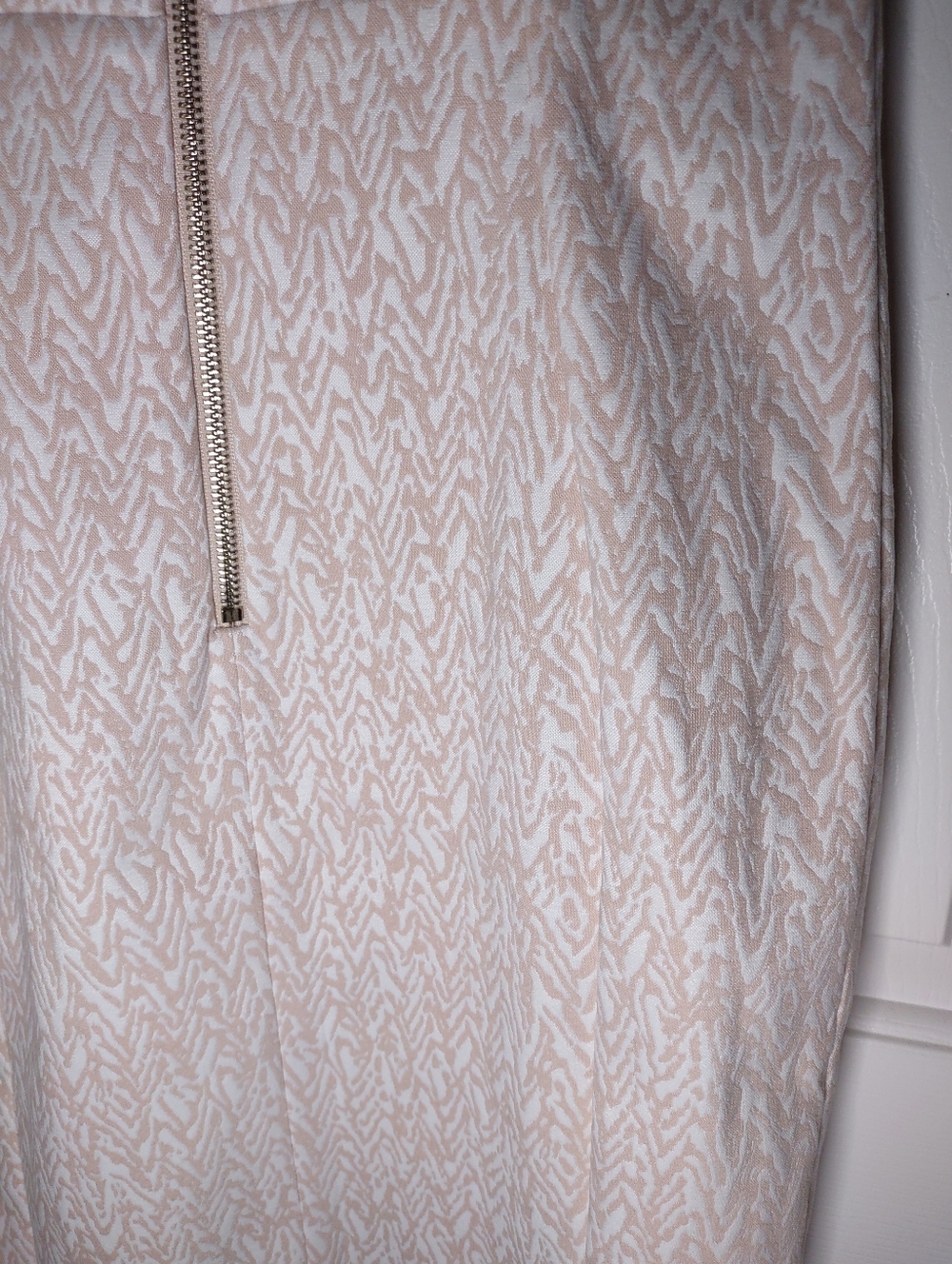 Calvin Klein Stretch Knit Patterned Sheath Dress - Picture 7 of 11